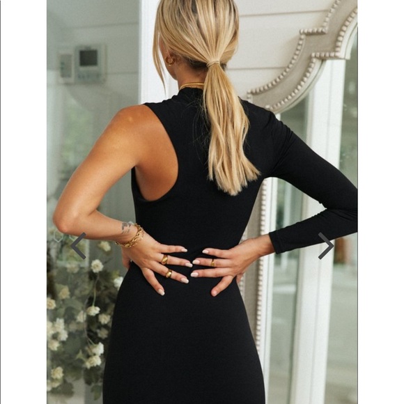 Black size xs dress. NWT - Picture 2 of 7